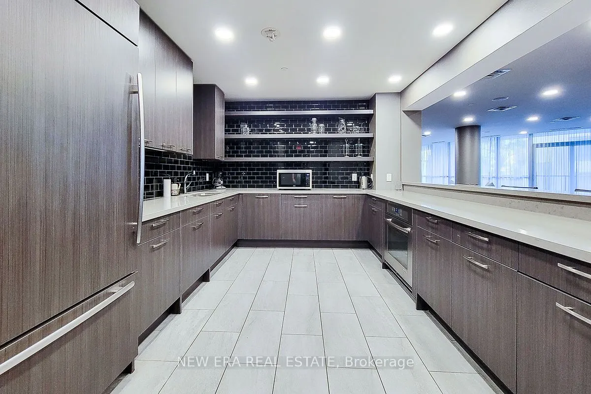 11 Bronte Road, #323