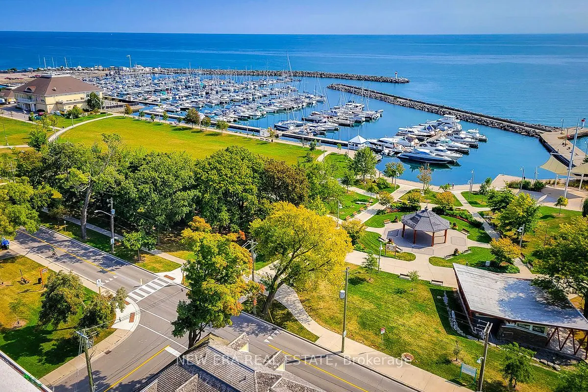 11 Bronte Road, #323
