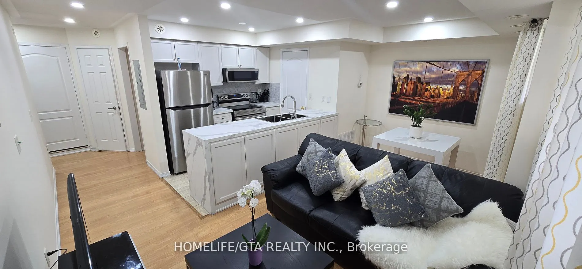 157 Isaac Devins Boulevard #3