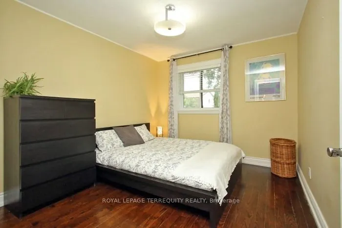 353 Kingsview Drive
