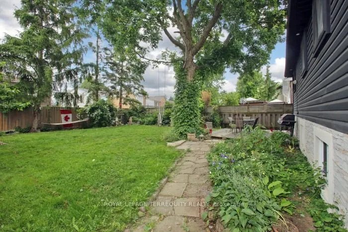 353 Kingsview Drive