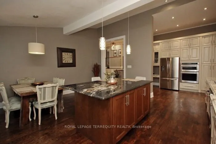 353 Kingsview Drive