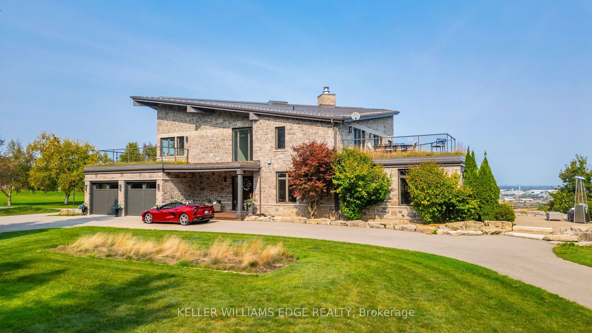 5500 Steeles Avenue W