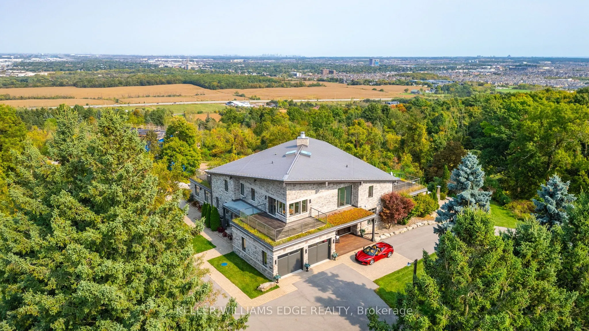 5500 Steeles Avenue W