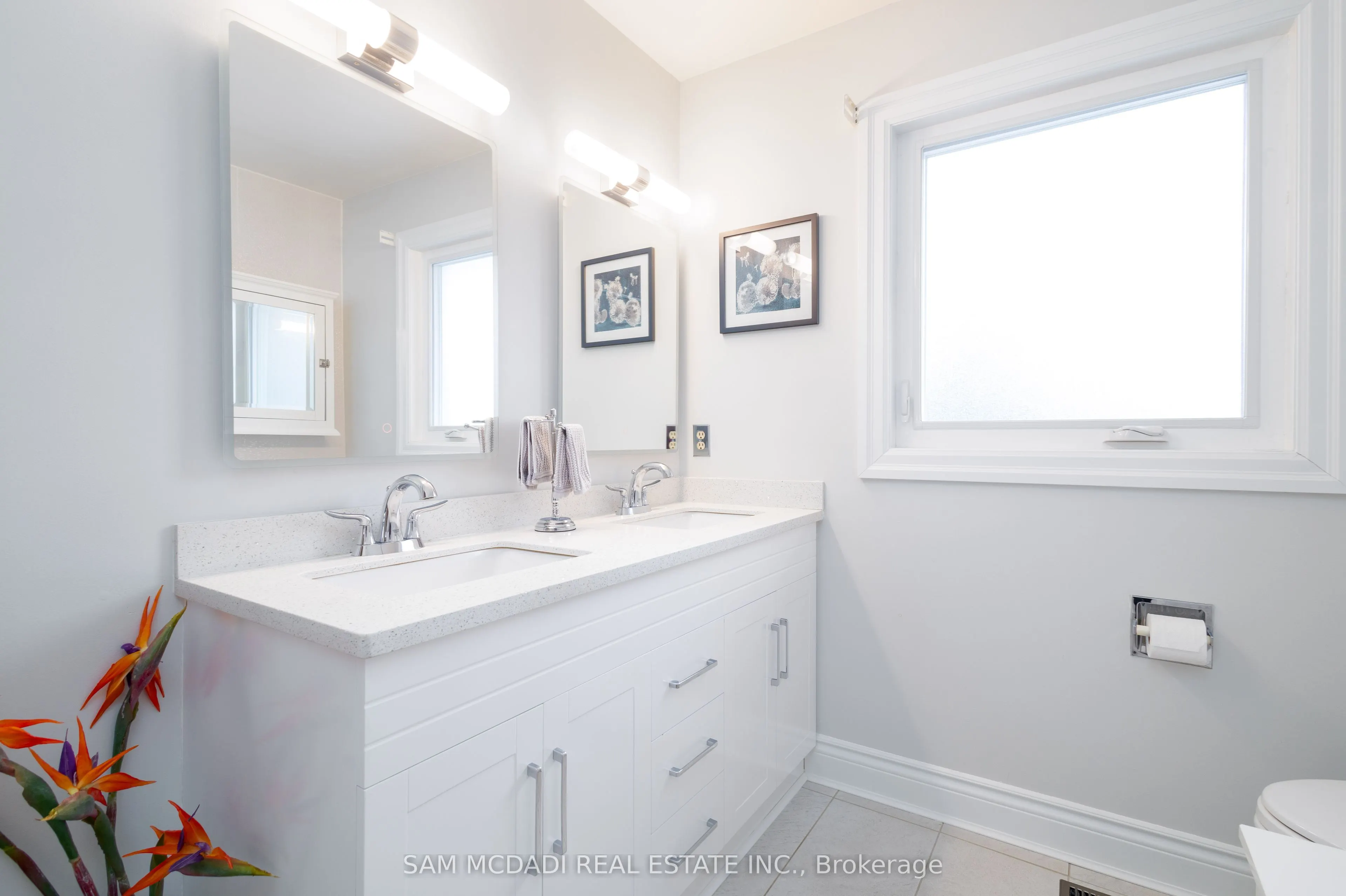2529 Claymore Crescent
