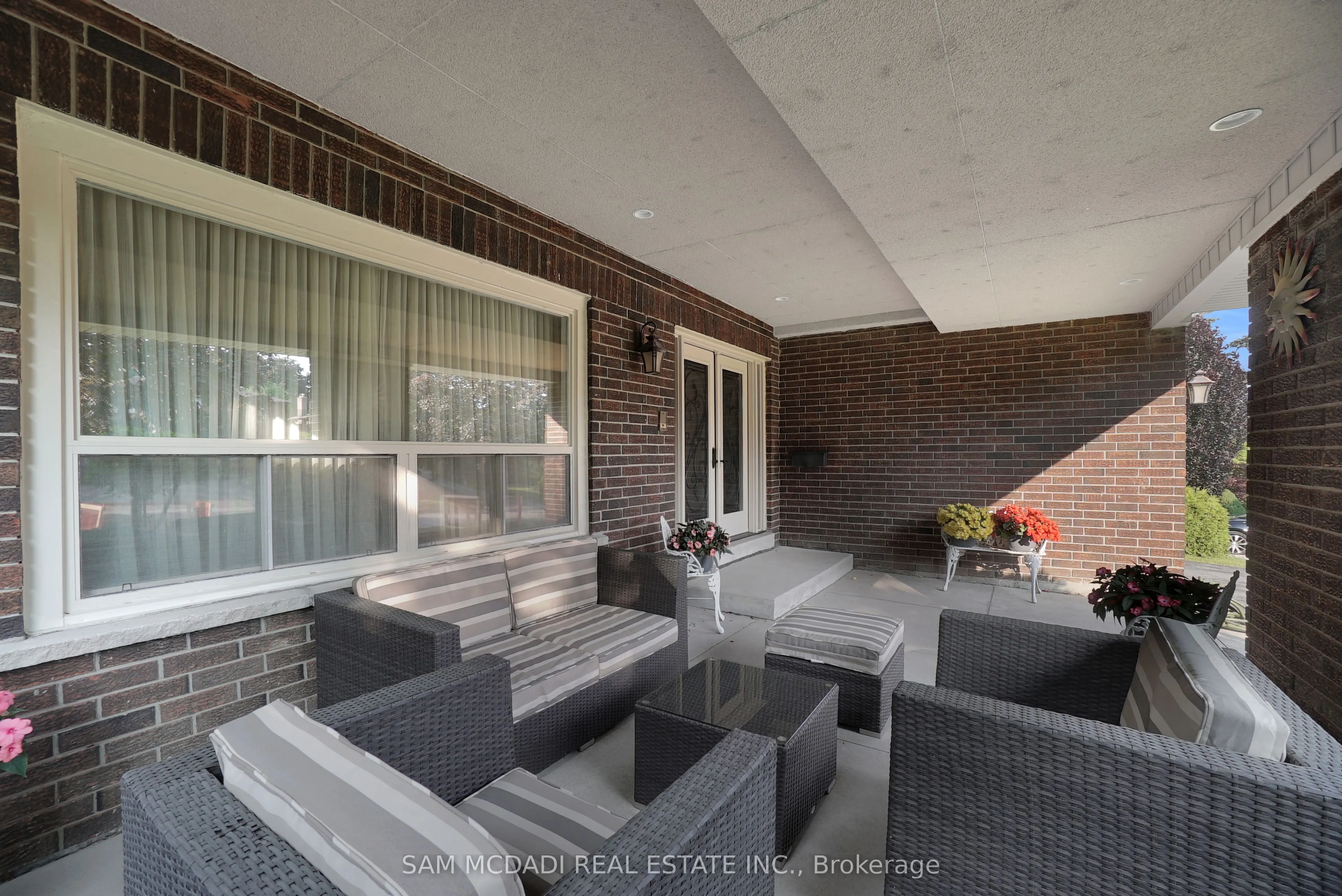2529 Claymore Crescent