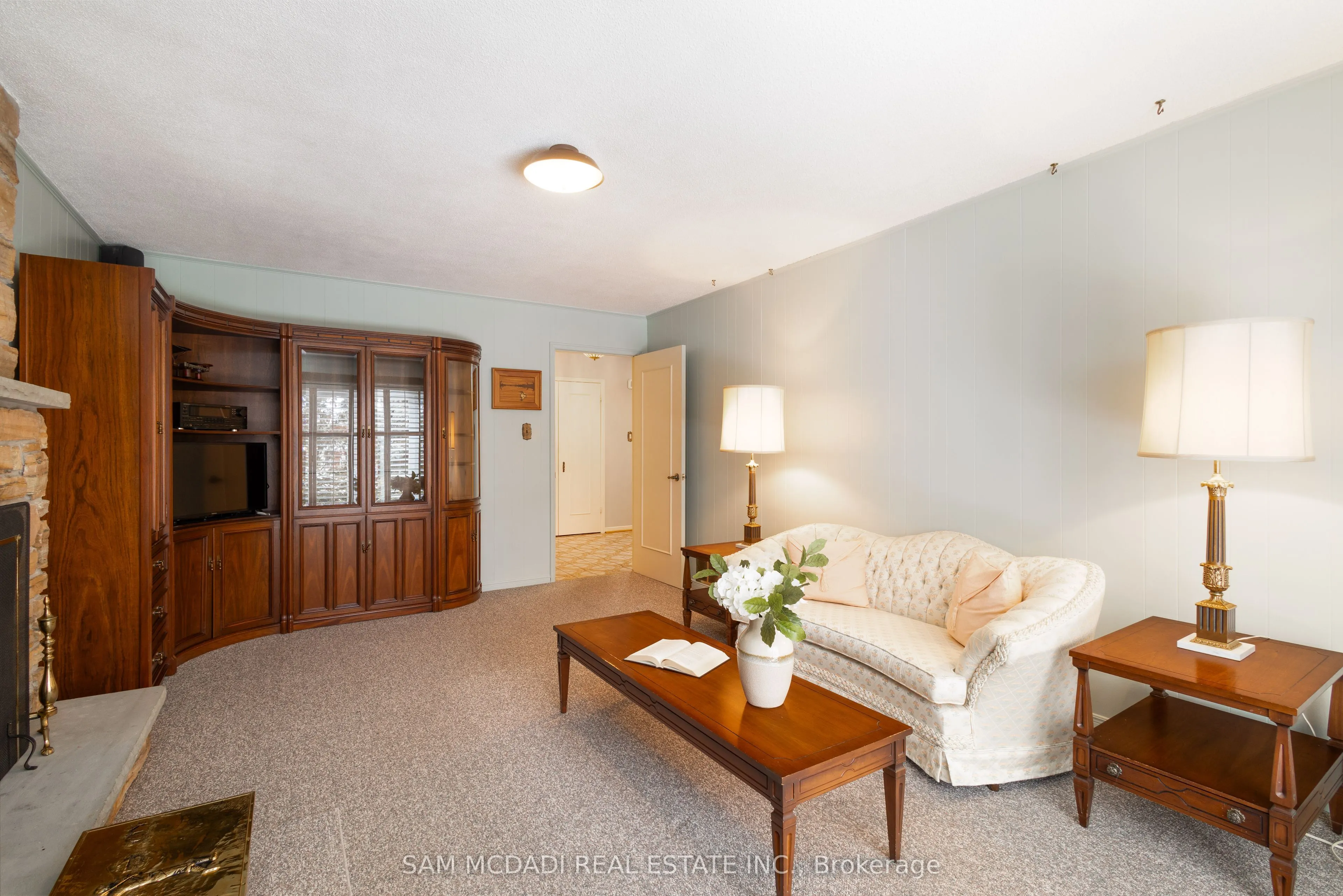2529 Claymore Crescent