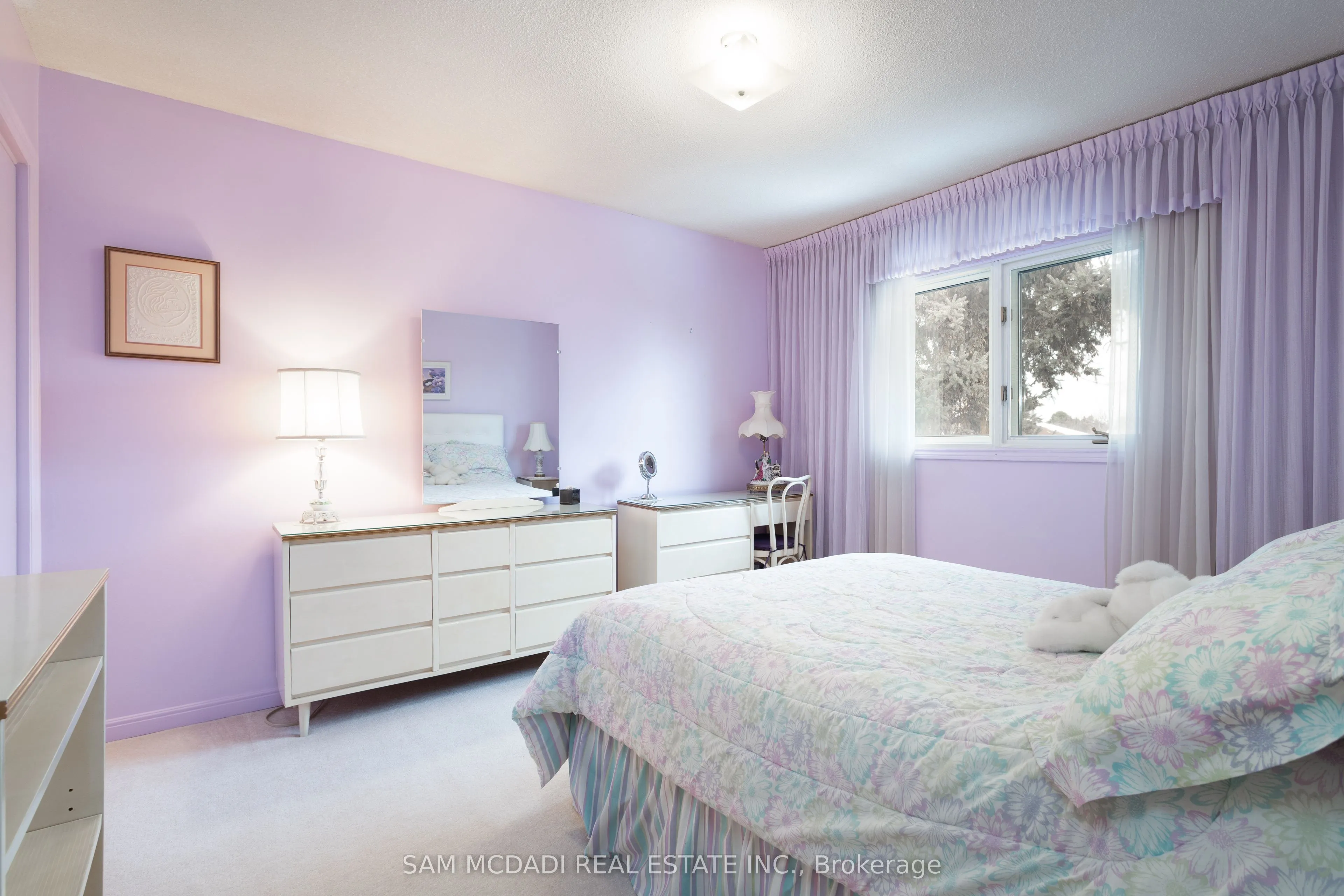 2529 Claymore Crescent