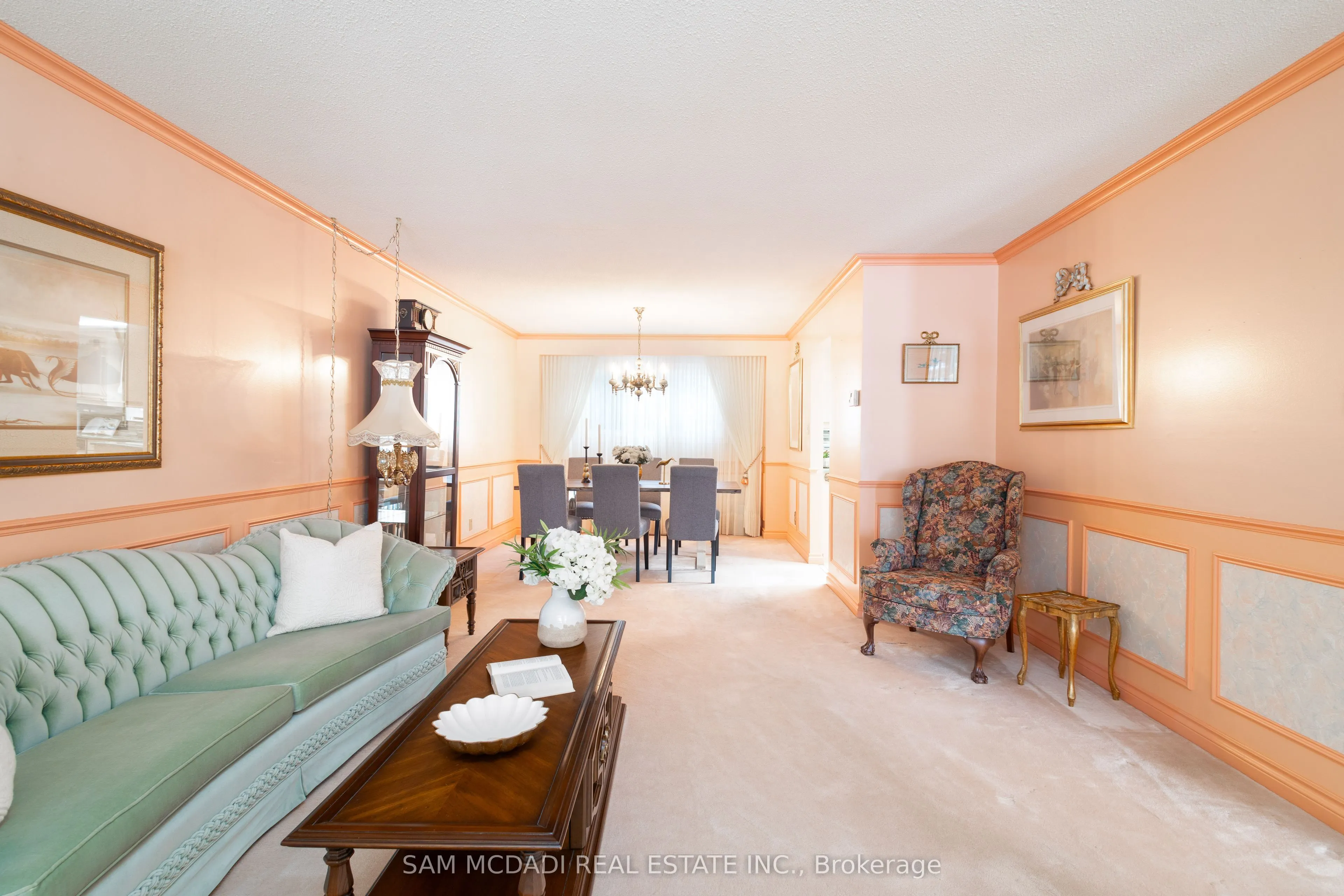 2529 Claymore Crescent
