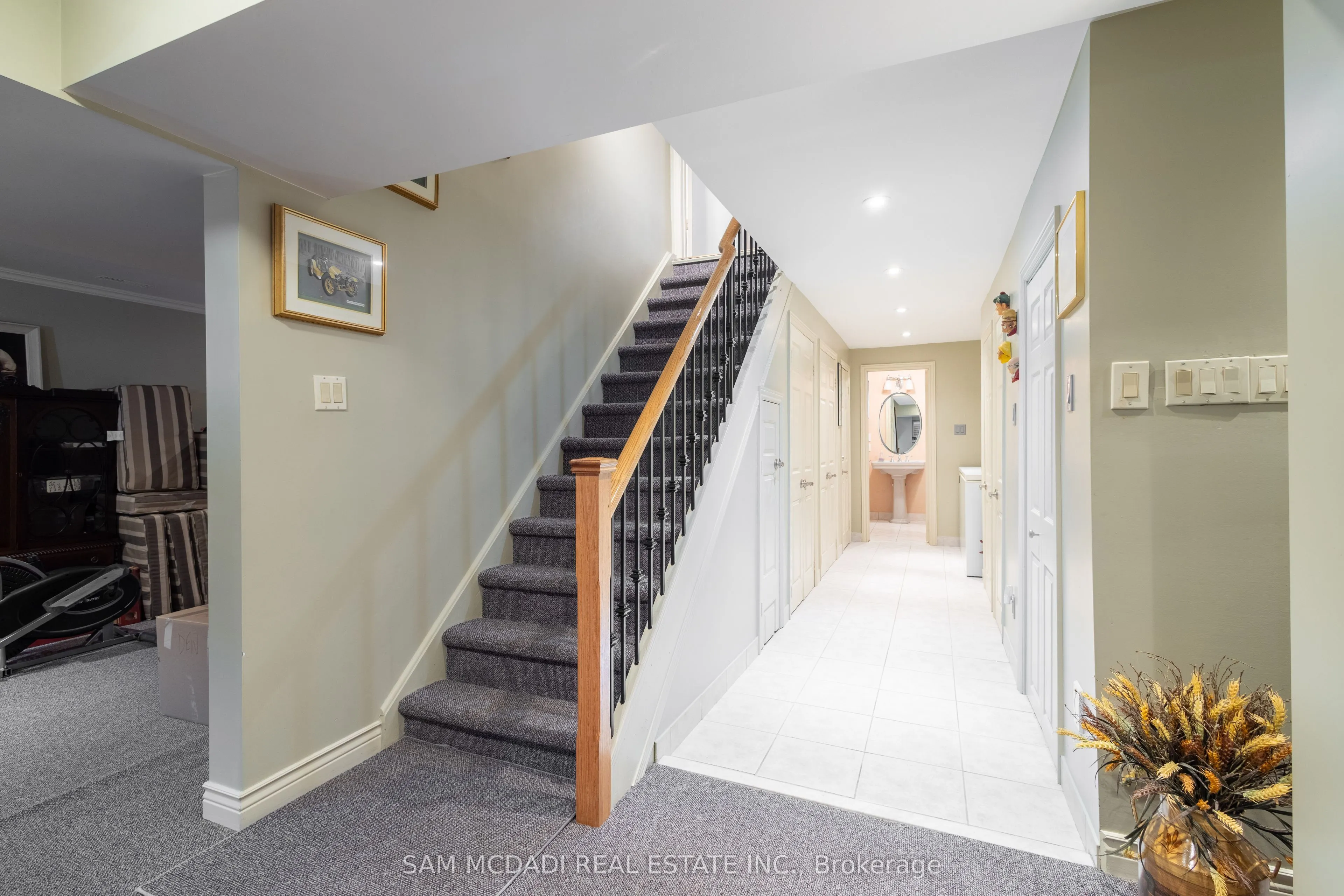 2529 Claymore Crescent
