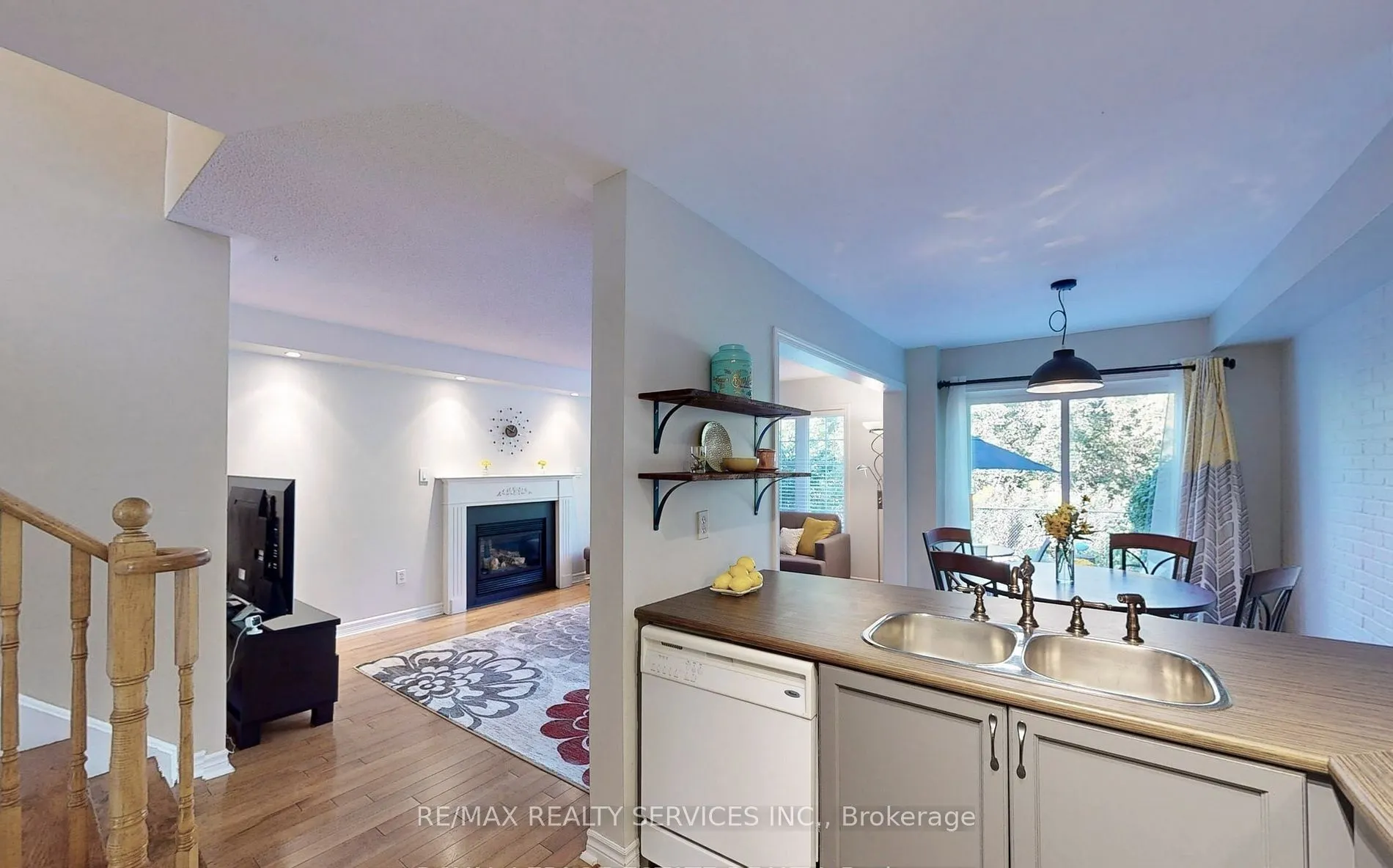 16 Fairway Court
