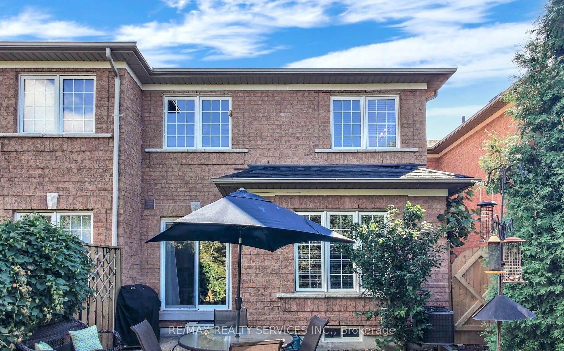 16 Fairway Court