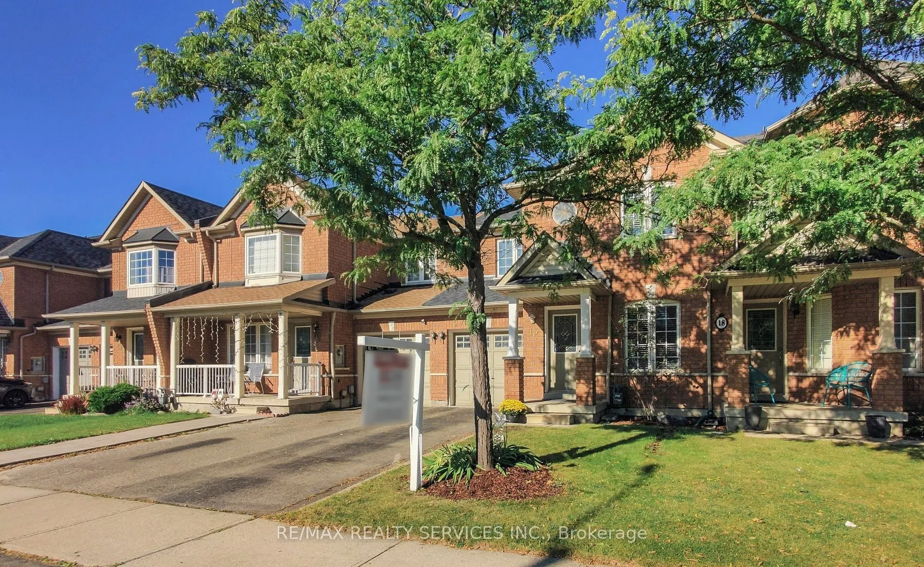 16 Fairway Court
