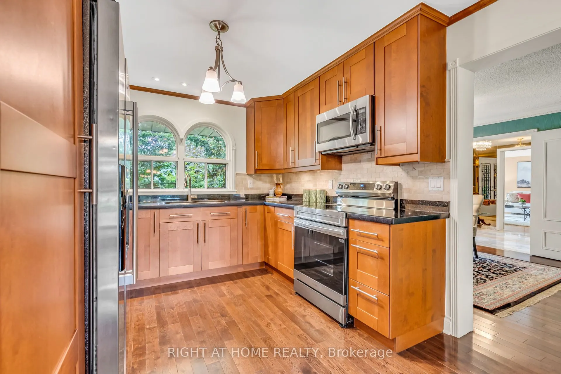 5 Poplar Heights Drive
