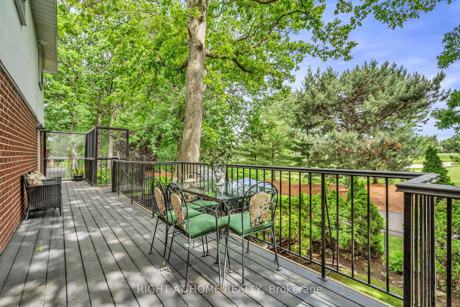 5 Poplar Heights Drive