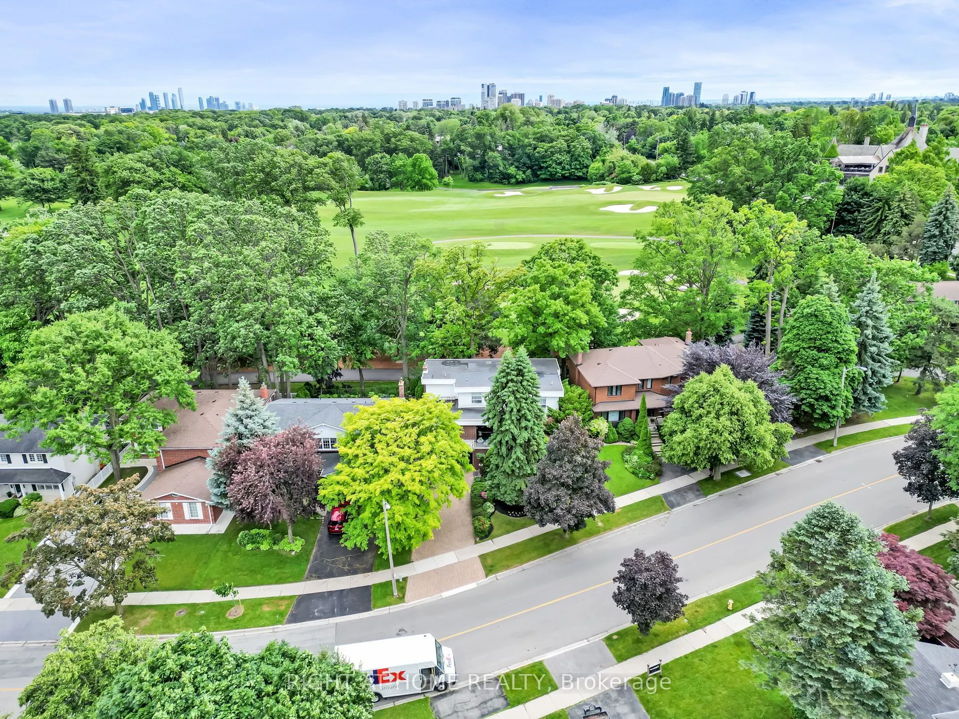 5 Poplar Heights Drive