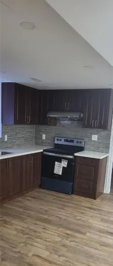 833 Mays Crescent, #Bsmt