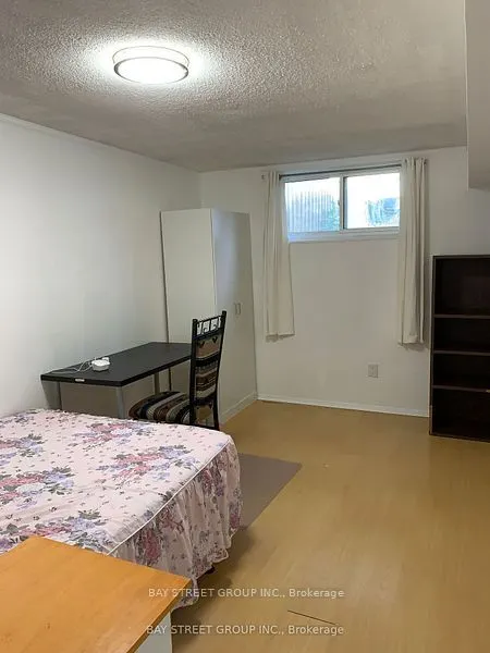 865 Consort Crescent, #Upper Basement