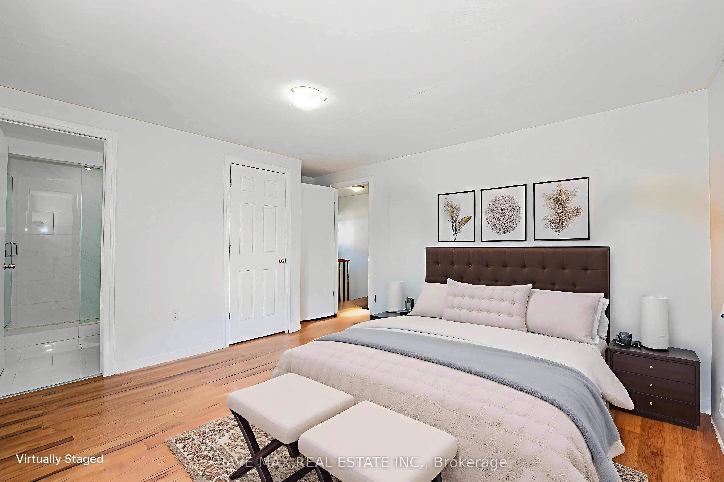 6983 Hickling Crescent
