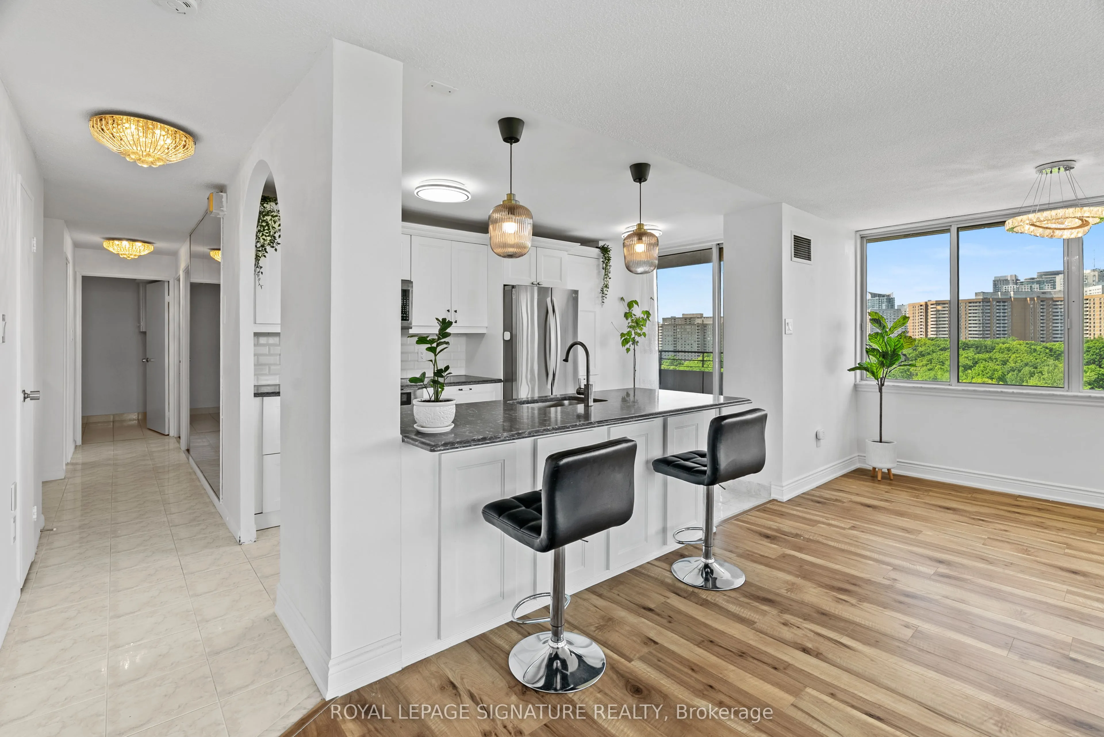 1320 Mississauga Valley Boulevard, #1016