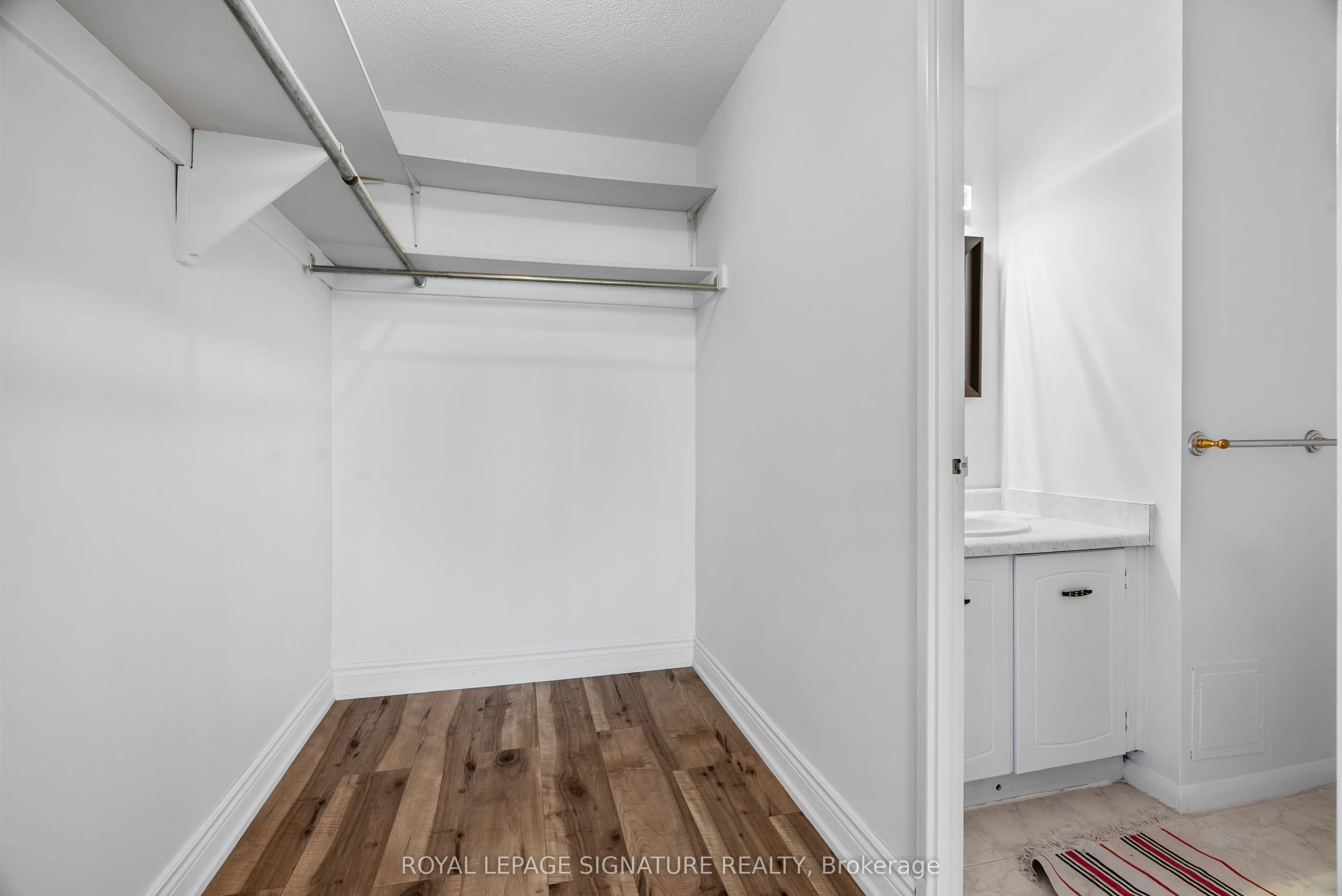 1320 Mississauga Valley Boulevard, #1016