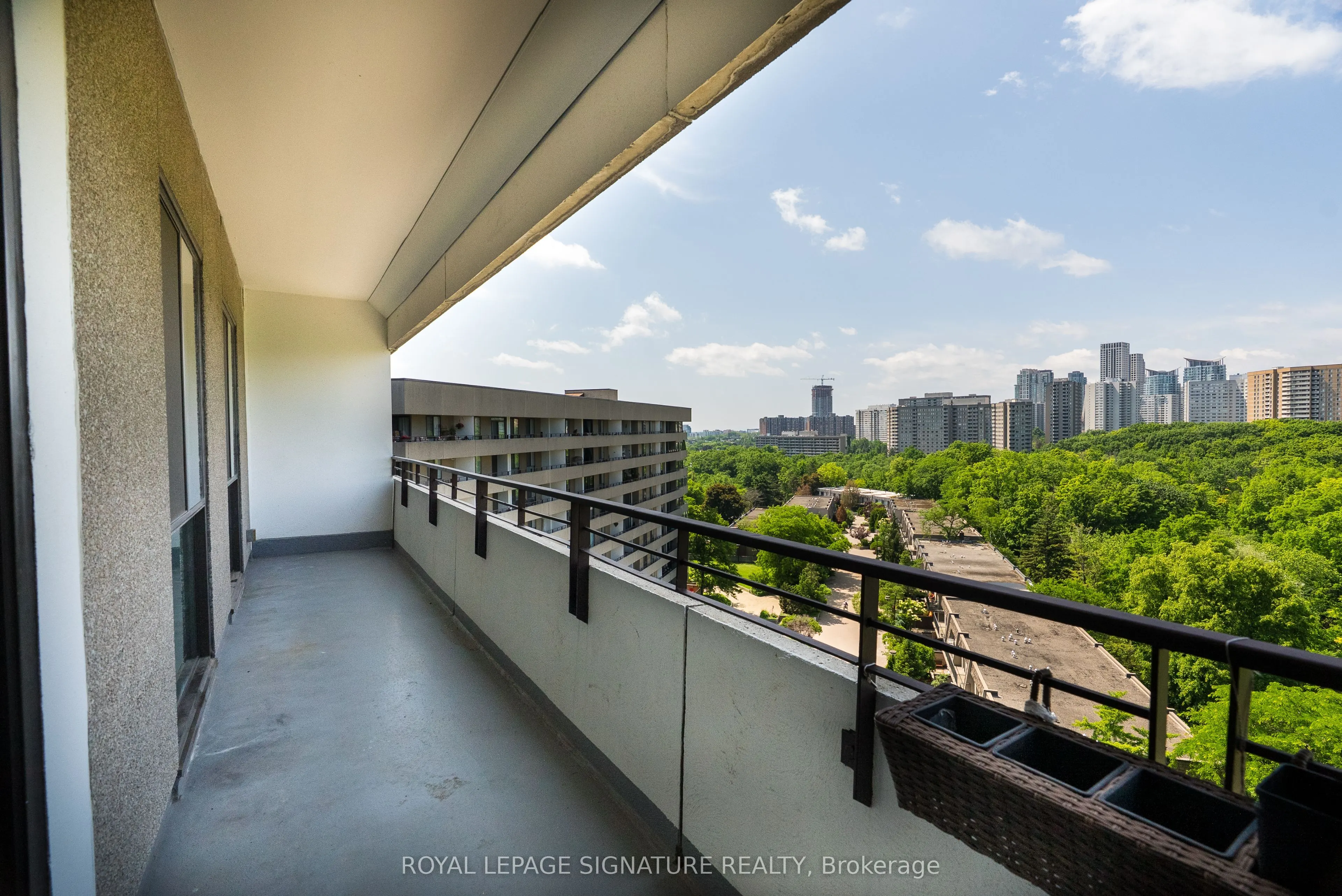 1320 Mississauga Valley Boulevard, #1016