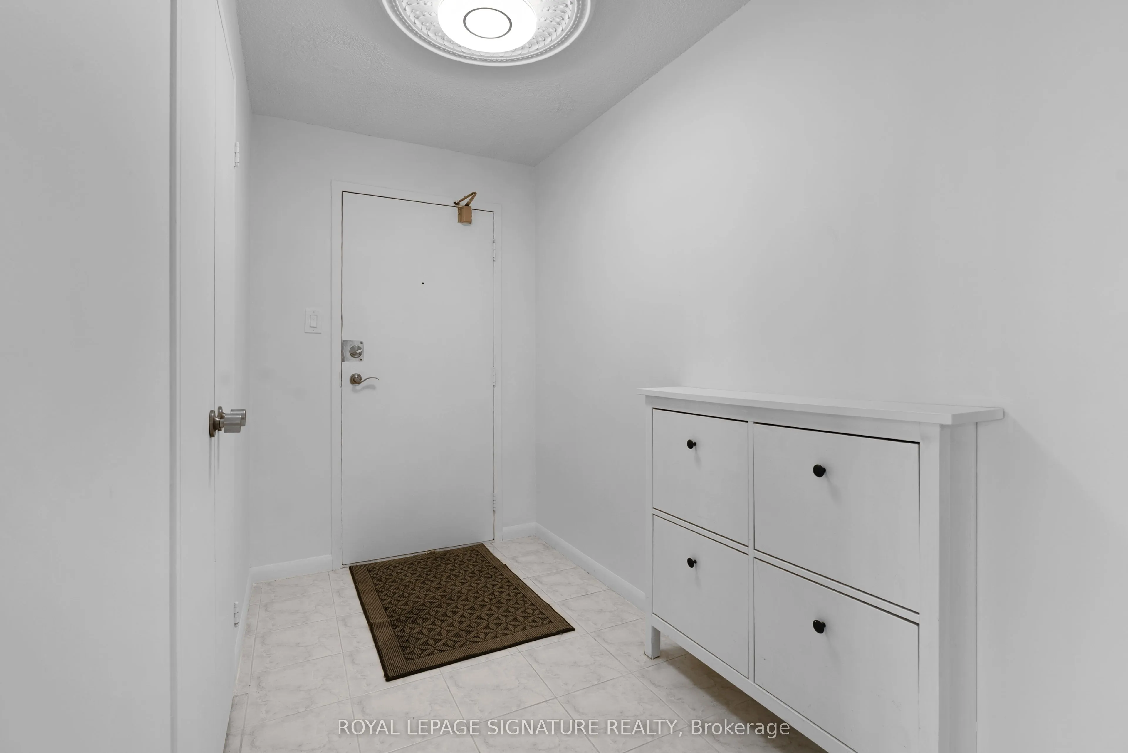 1320 Mississauga Valley Boulevard, #1016