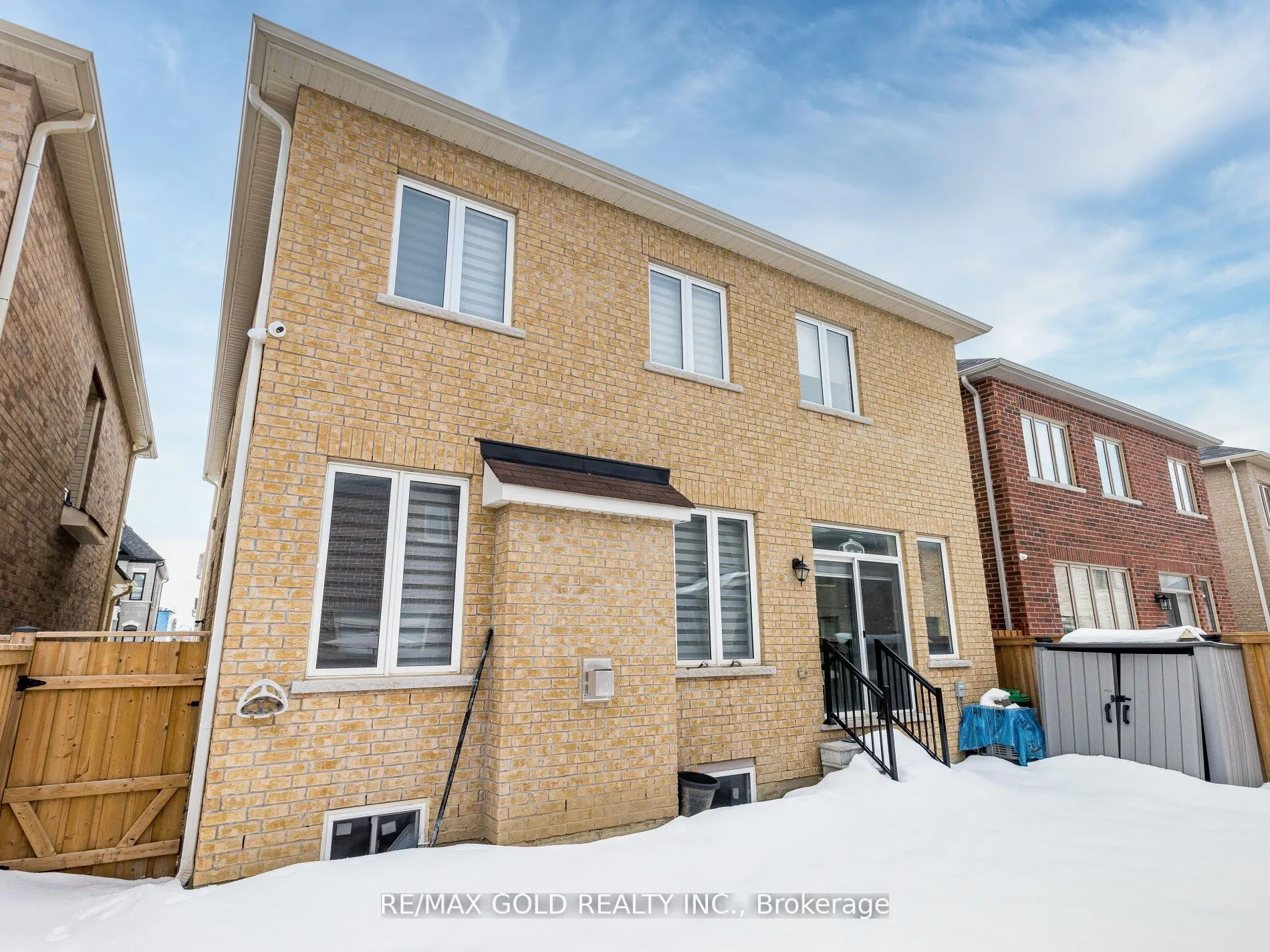 11 Clunburry Road