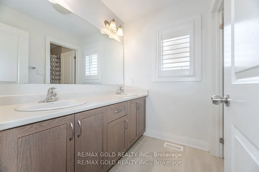 209 Castle Oaks Crossing