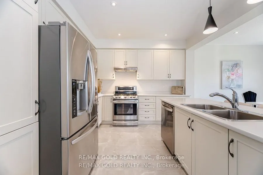 209 Castle Oaks Crossing