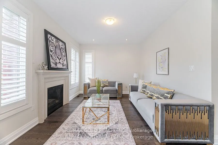 209 Castle Oaks Crossing