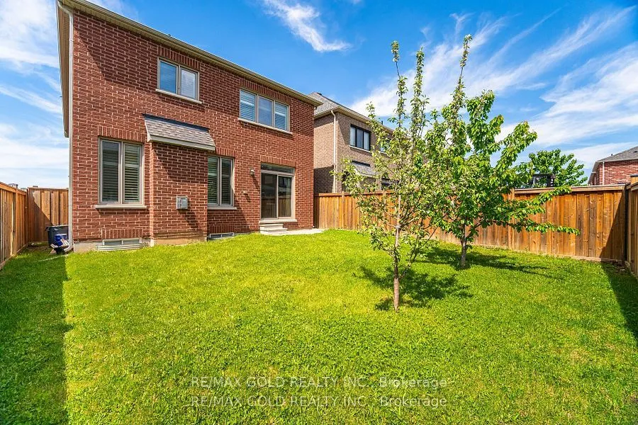 209 Castle Oaks Crossing