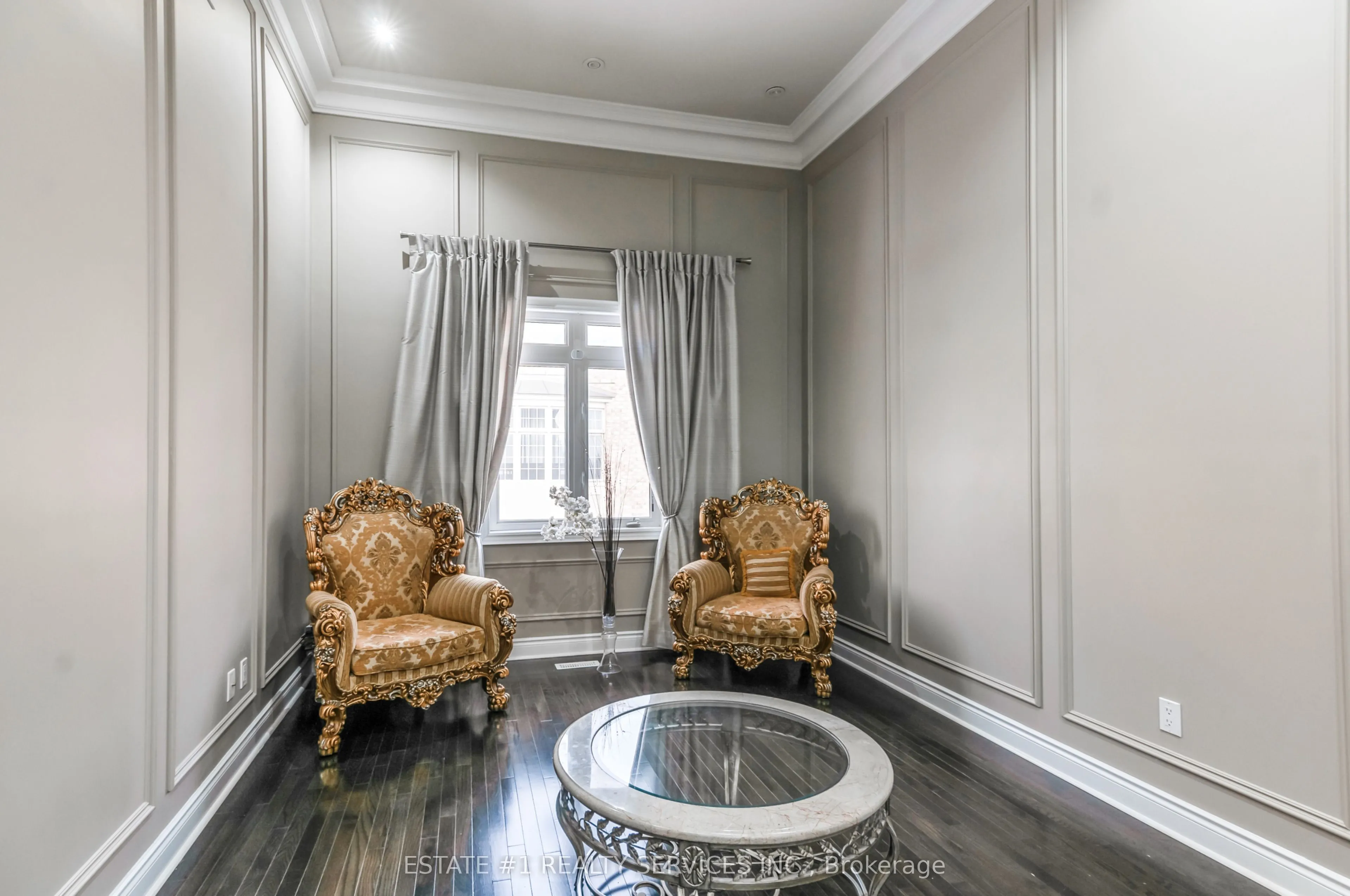 4 Agincourt Circle