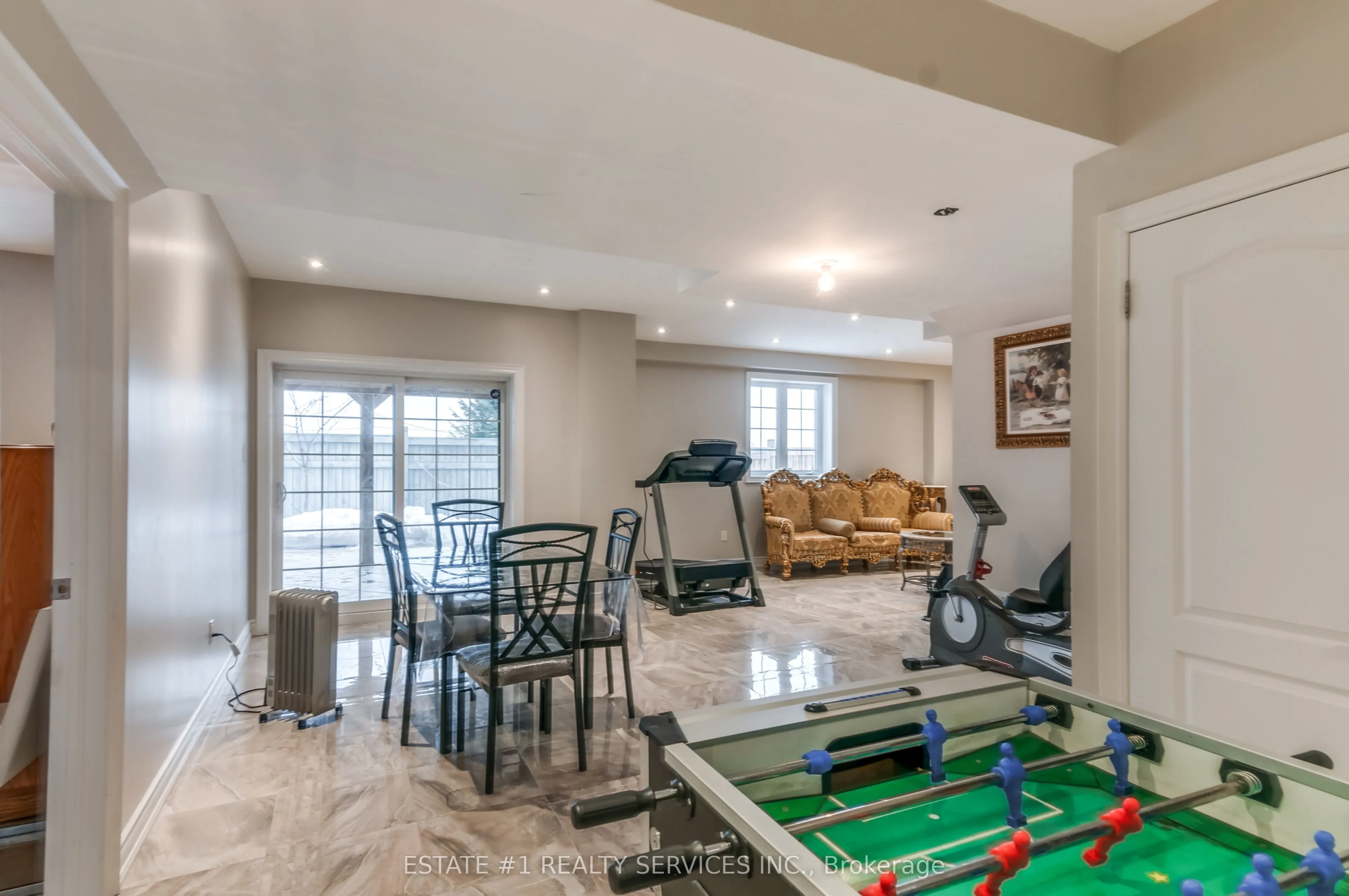 4 Agincourt Circle