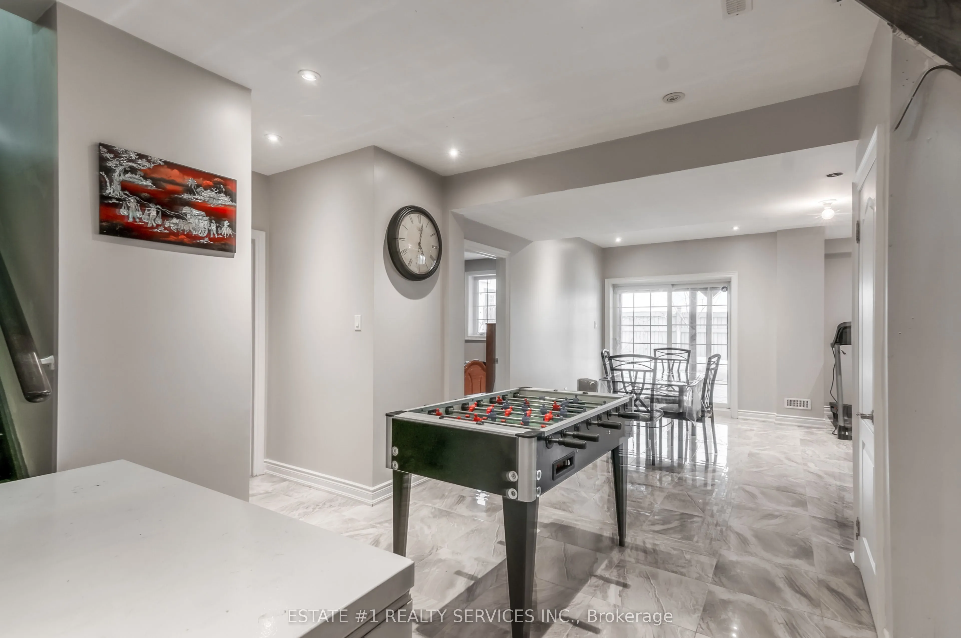 4 Agincourt Circle