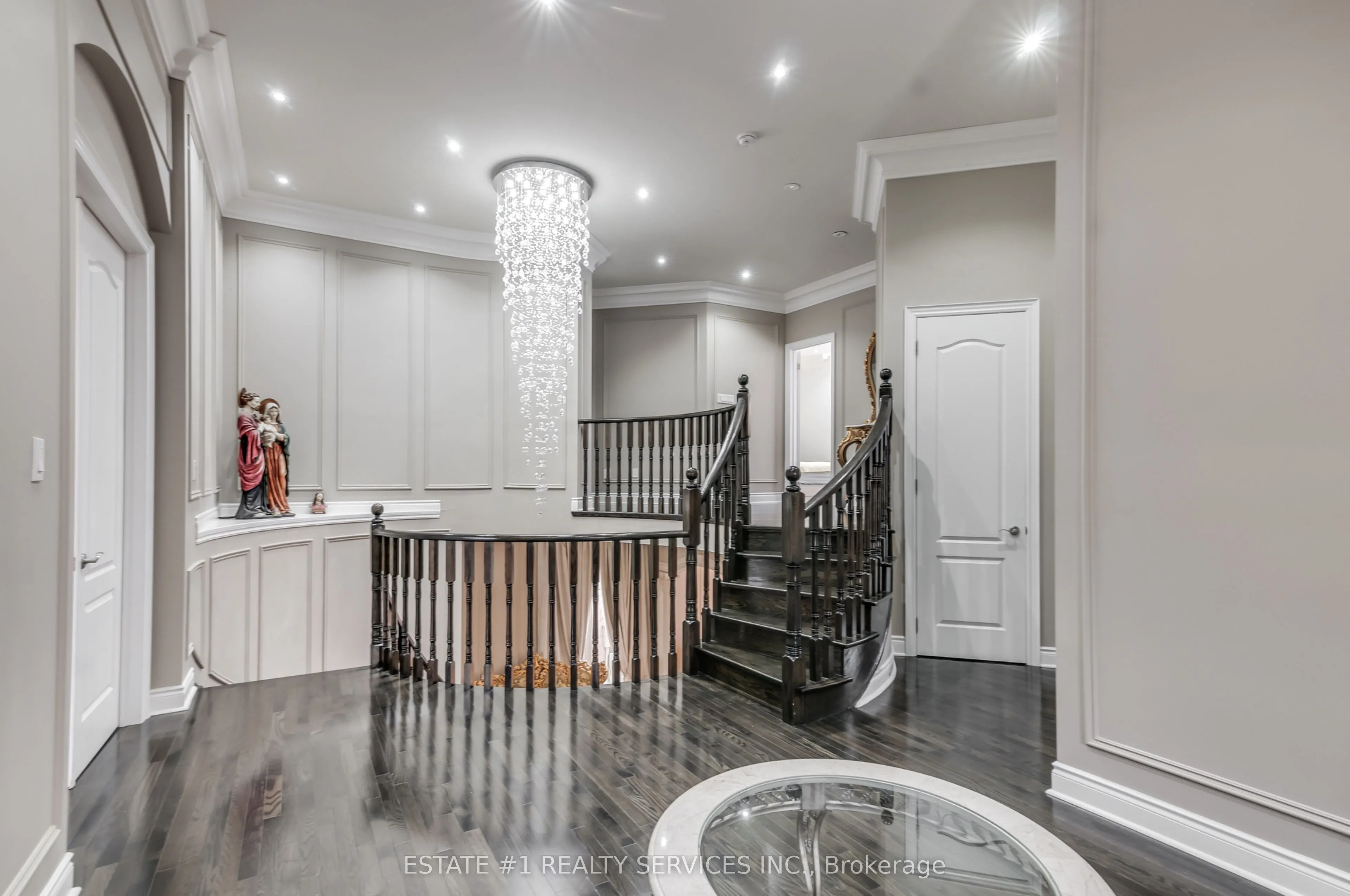 4 Agincourt Circle