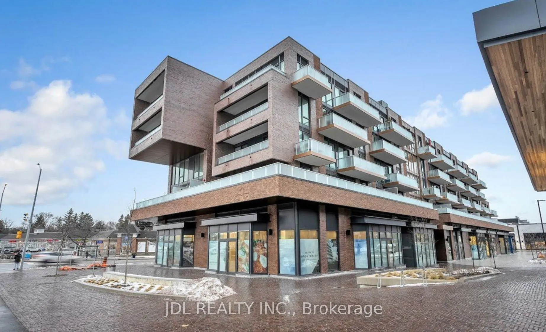215 Lakeshore Road W #519