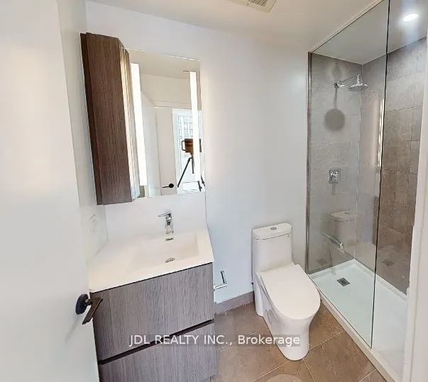 215 Lakeshore Road W #519