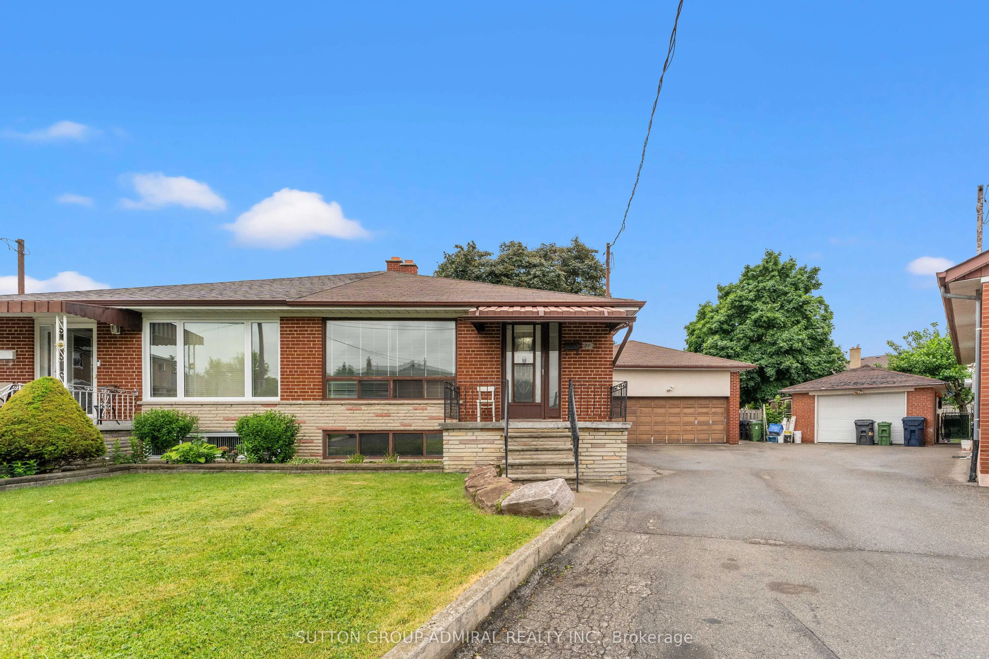 21 Purchase Place