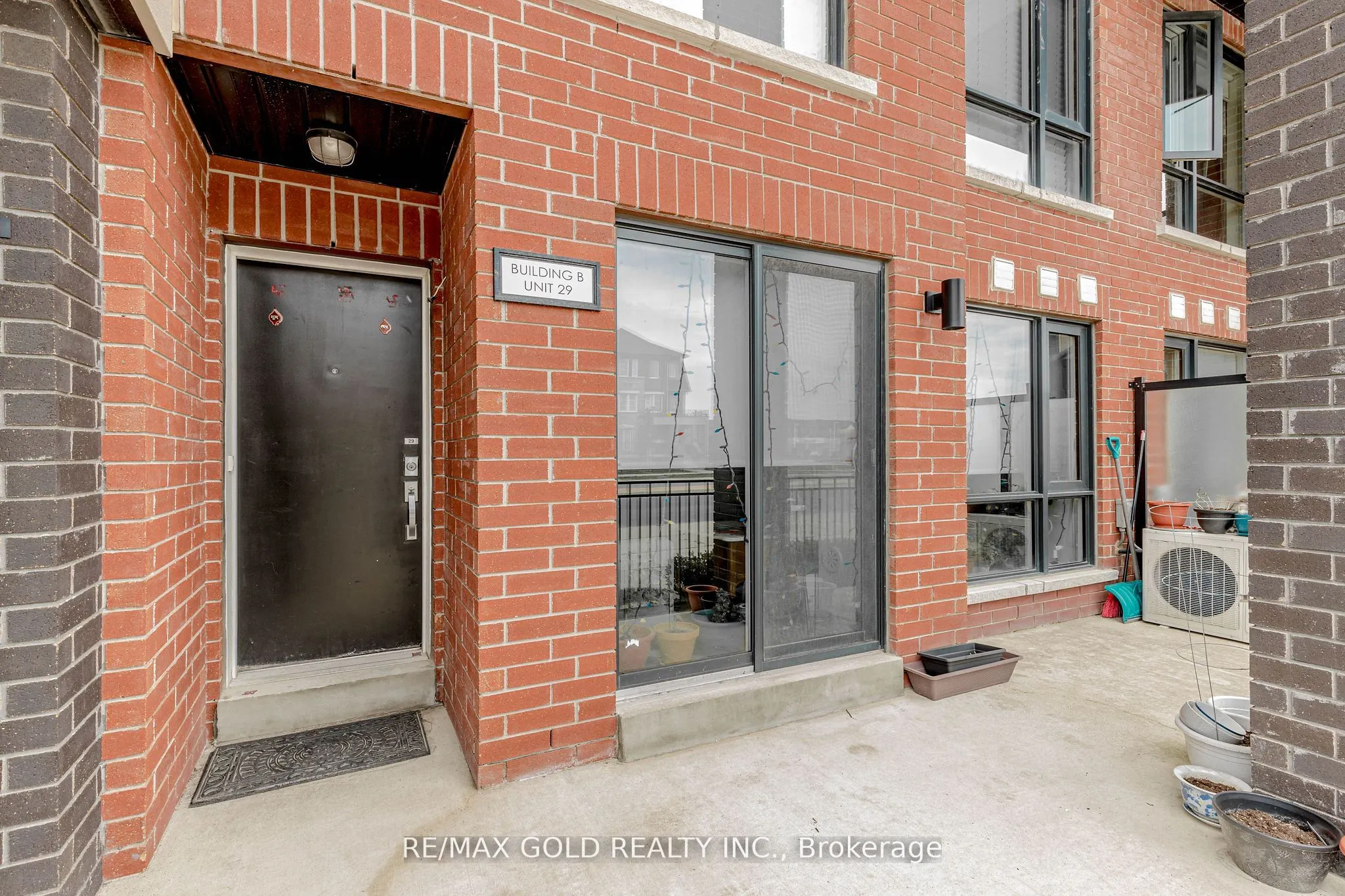 100 Dufay Road #29