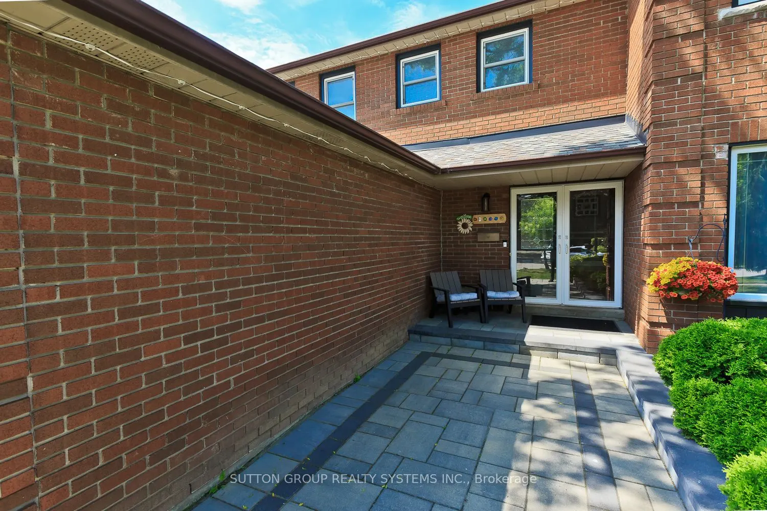 6686 Barrisdale Drive