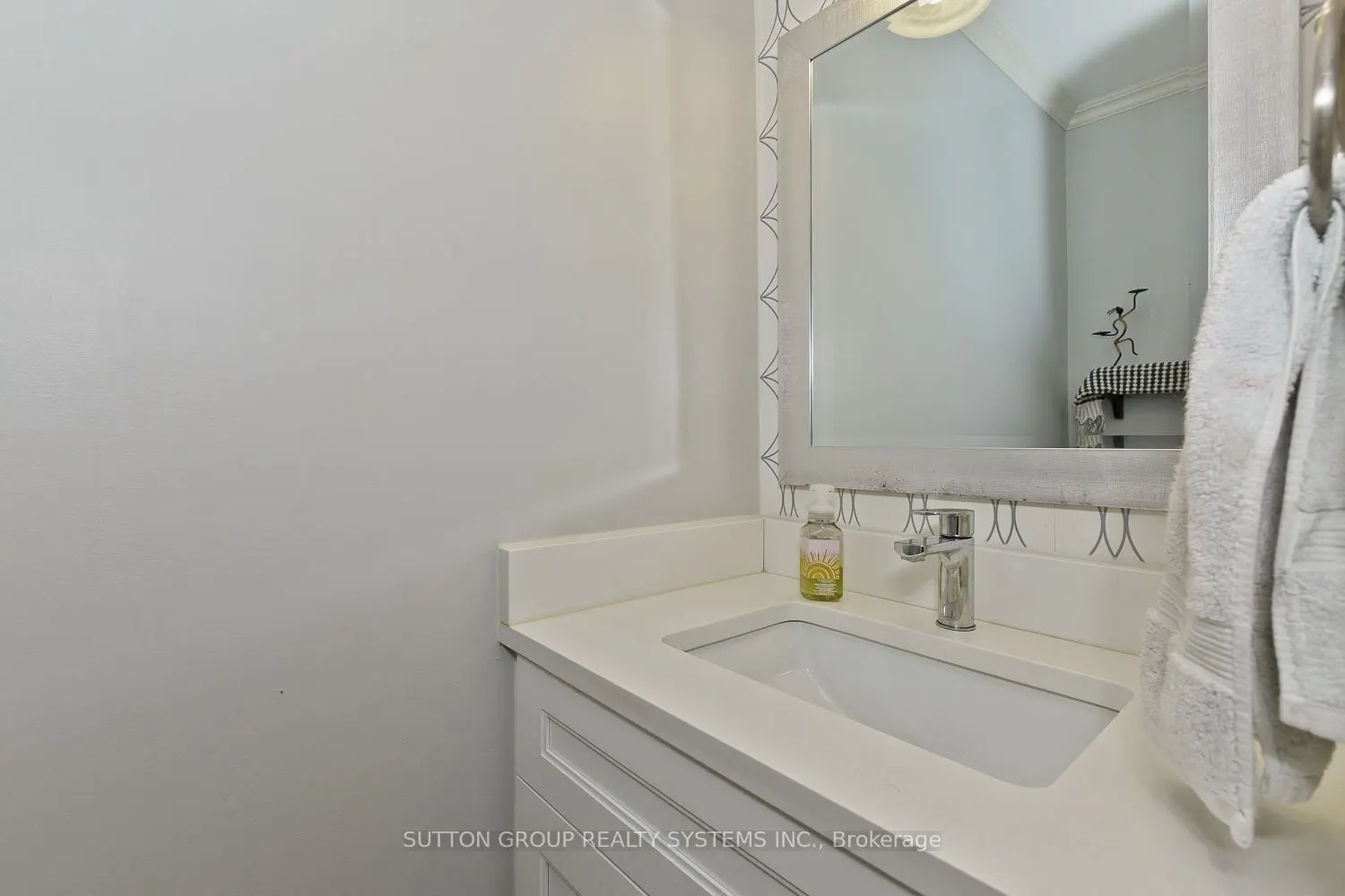 6686 Barrisdale Drive