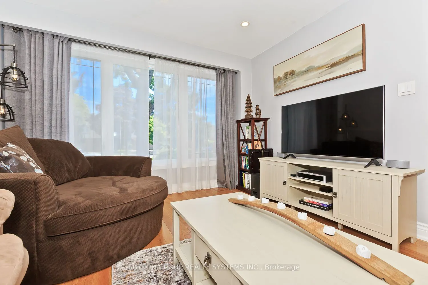 6686 Barrisdale Drive