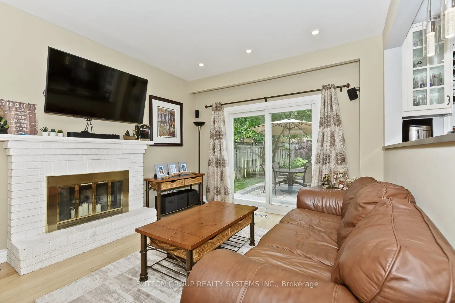 6686 Barrisdale Drive