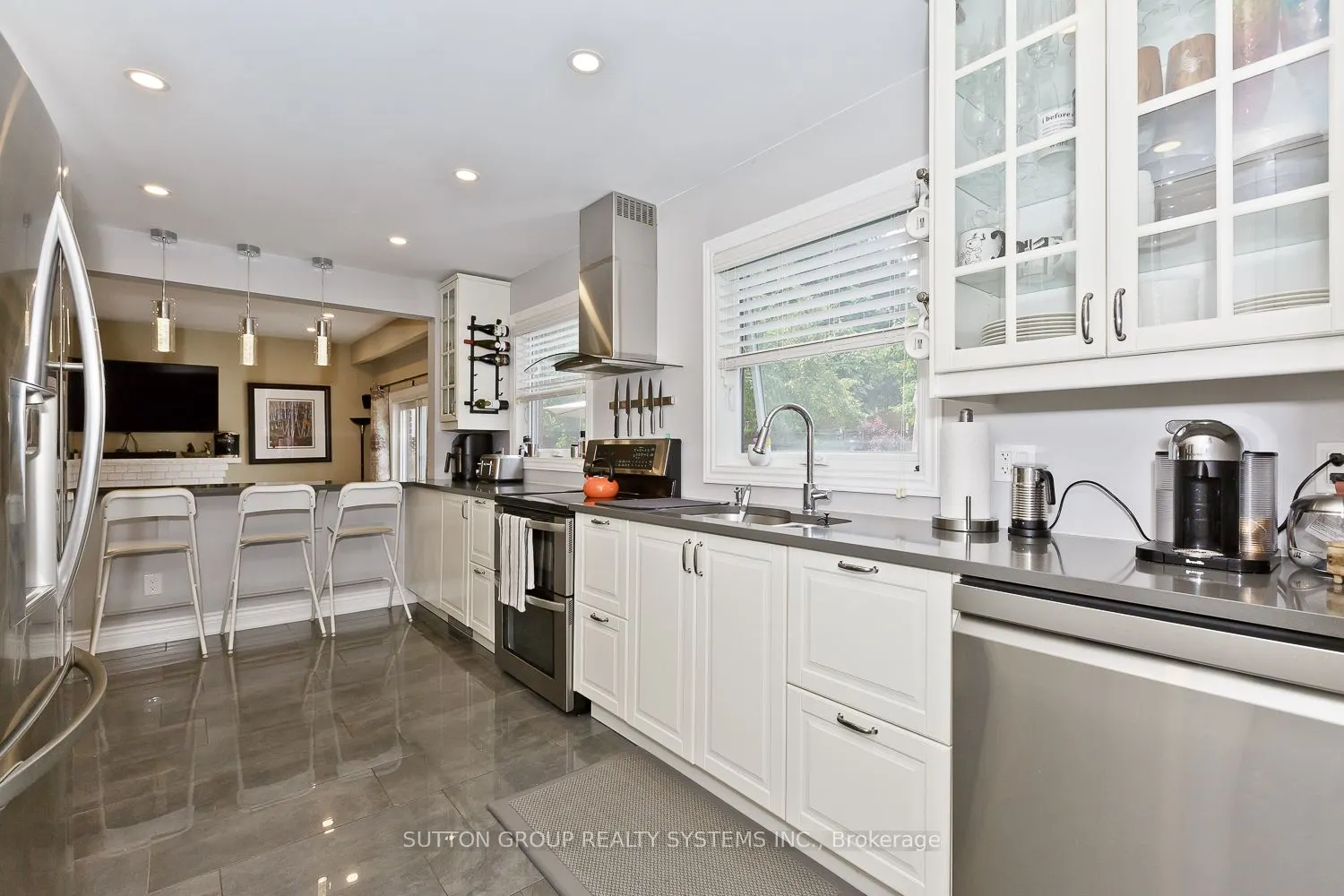 6686 Barrisdale Drive