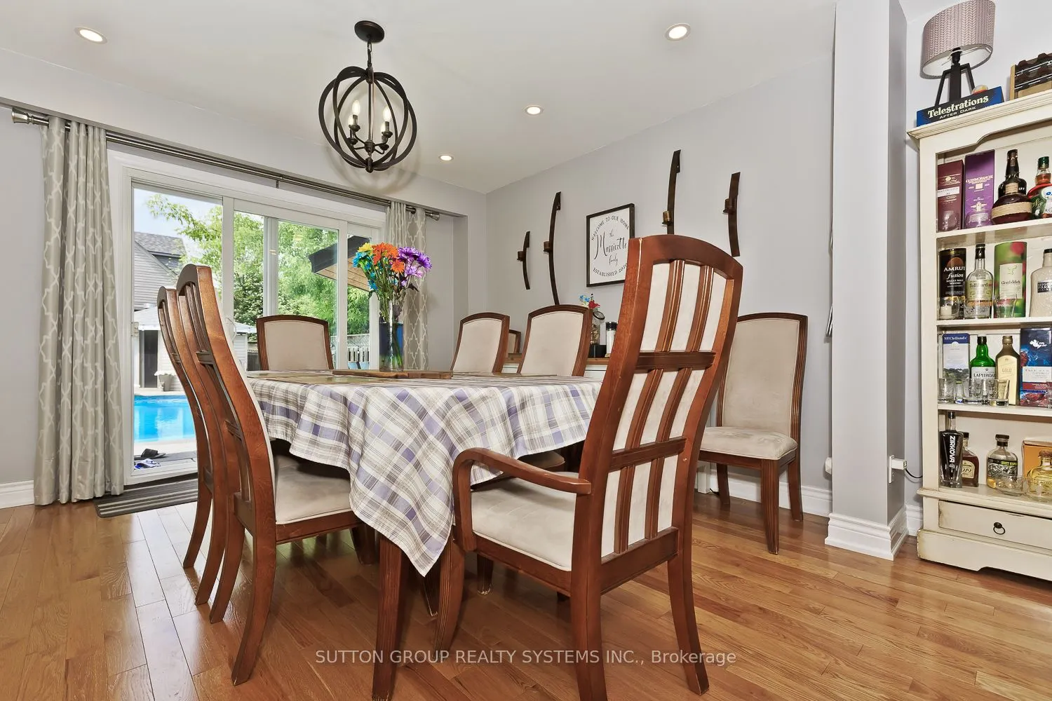 6686 Barrisdale Drive