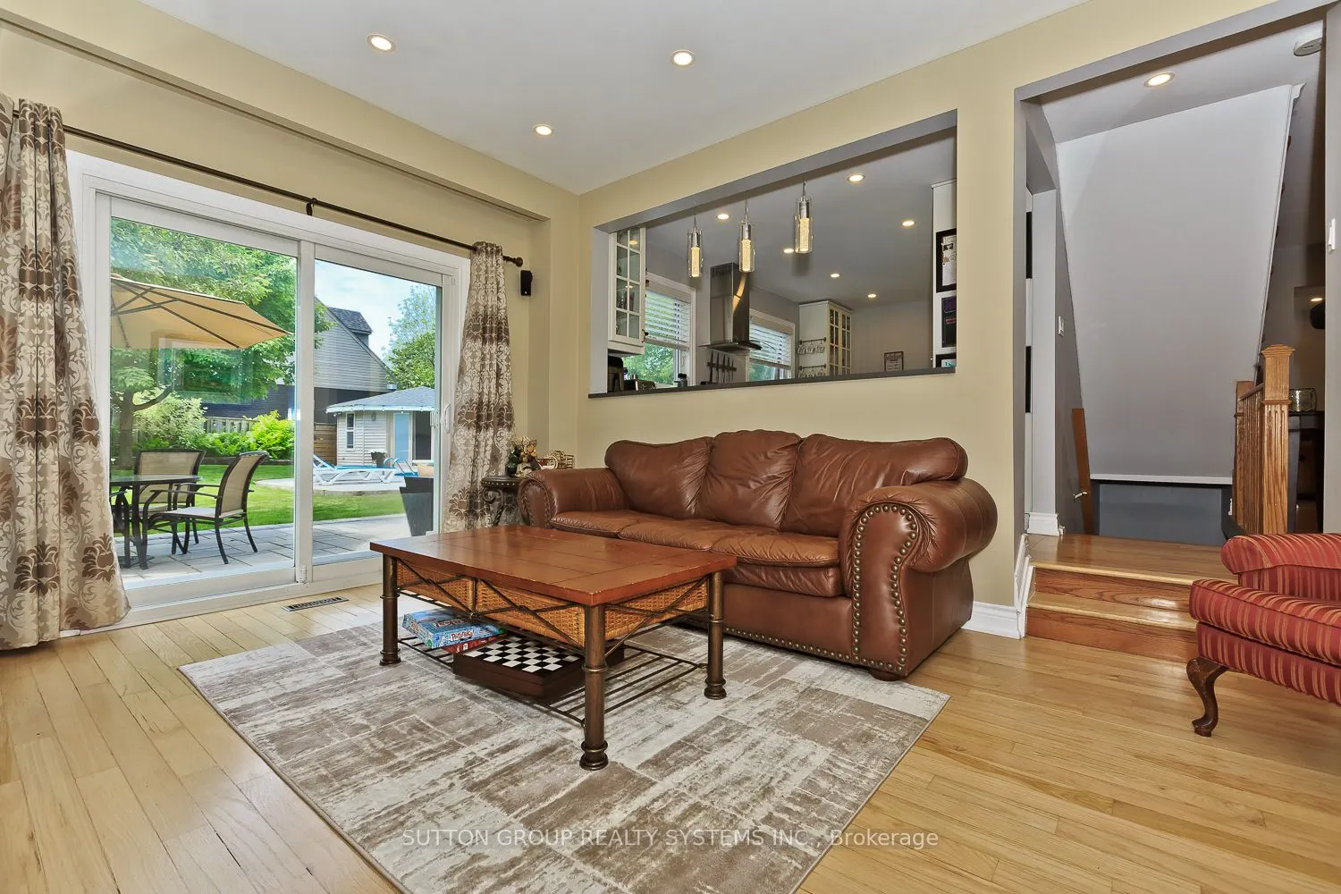 6686 Barrisdale Drive