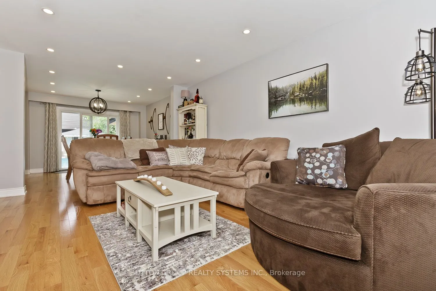 6686 Barrisdale Drive