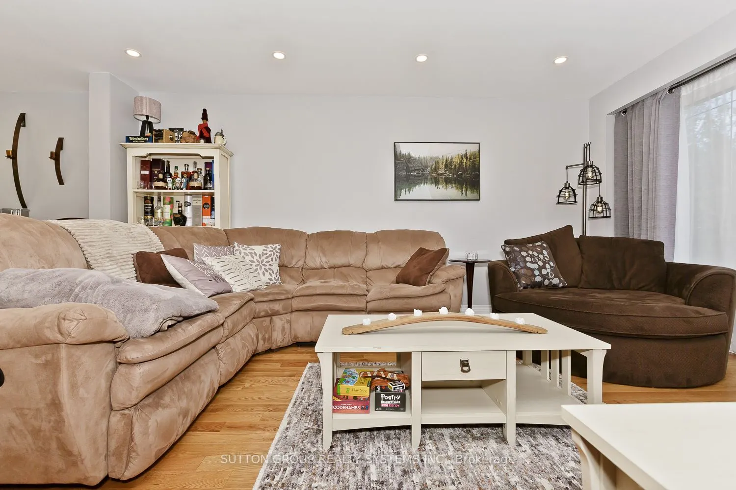 6686 Barrisdale Drive