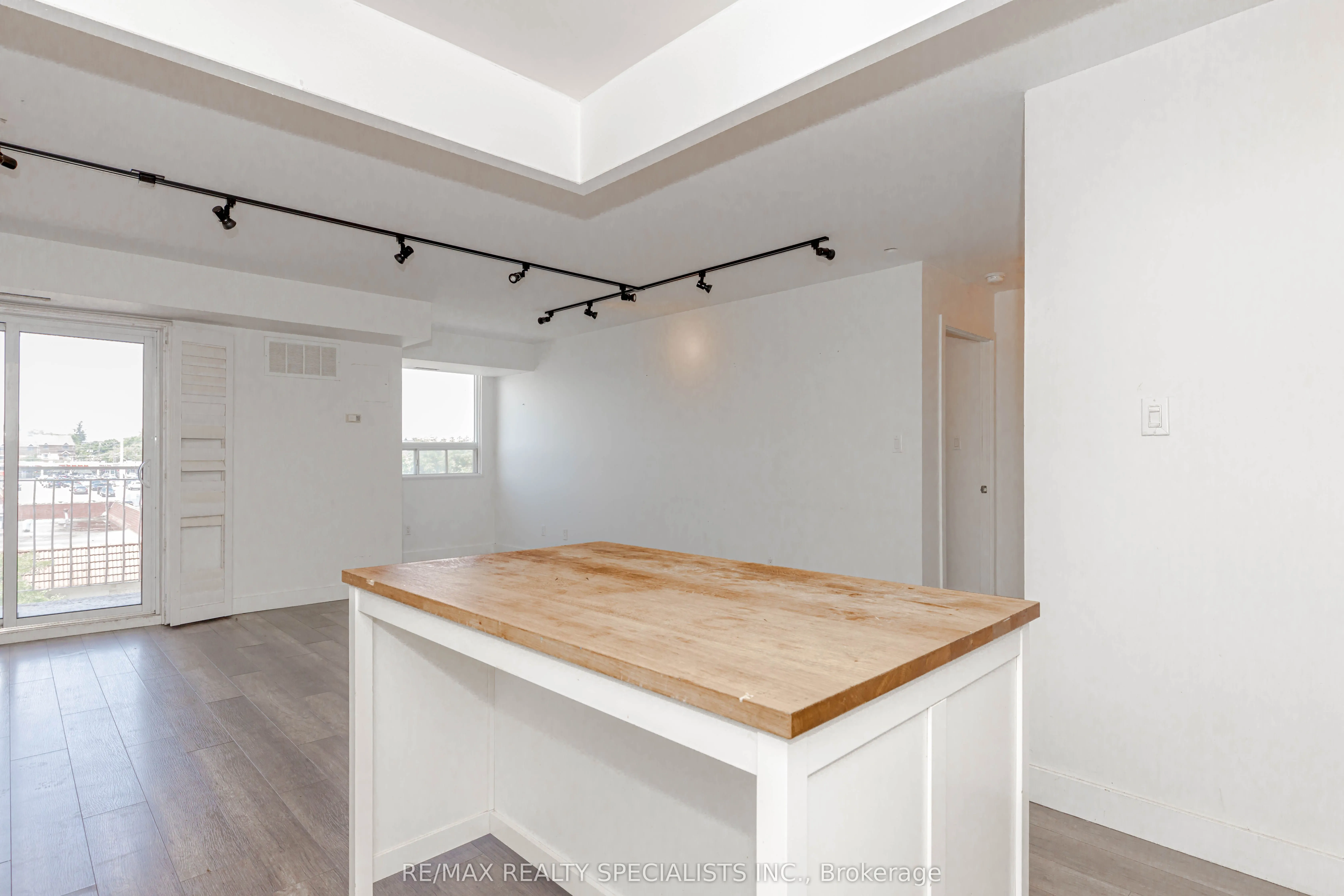 32 Tannery Street, #401